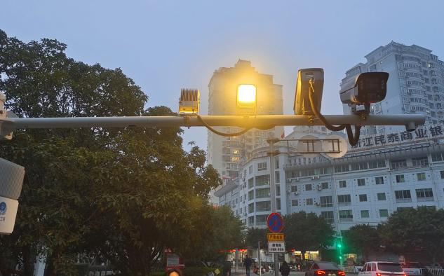 豐上光電防炫目可直視環保補光燈——助力玉環天網工程項目